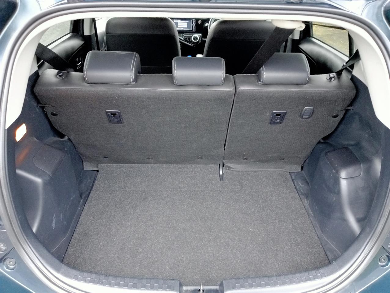 2017 Toyota Aqua