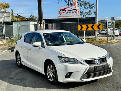 2015 Lexus CT 200h - Thumbnail
