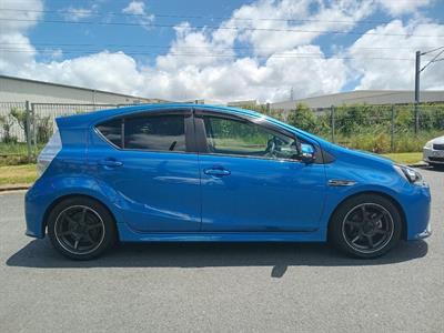 2014 Toyota Aqua - Thumbnail