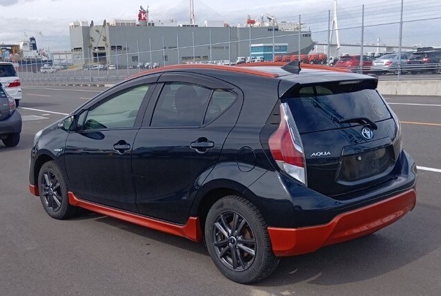 2015 Toyota Aqua