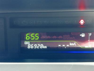 2012 Toyota Prius - Thumbnail