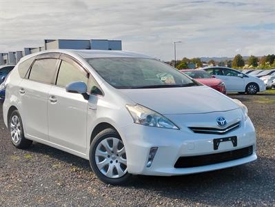 2015 Toyota Prius - Thumbnail