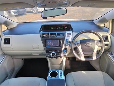 2015 Toyota Prius - Thumbnail