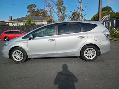 2014 Toyota Prius - Thumbnail