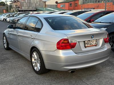 2008 BMW 320i - Thumbnail