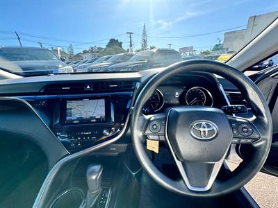 2019 Toyota Camry - Thumbnail