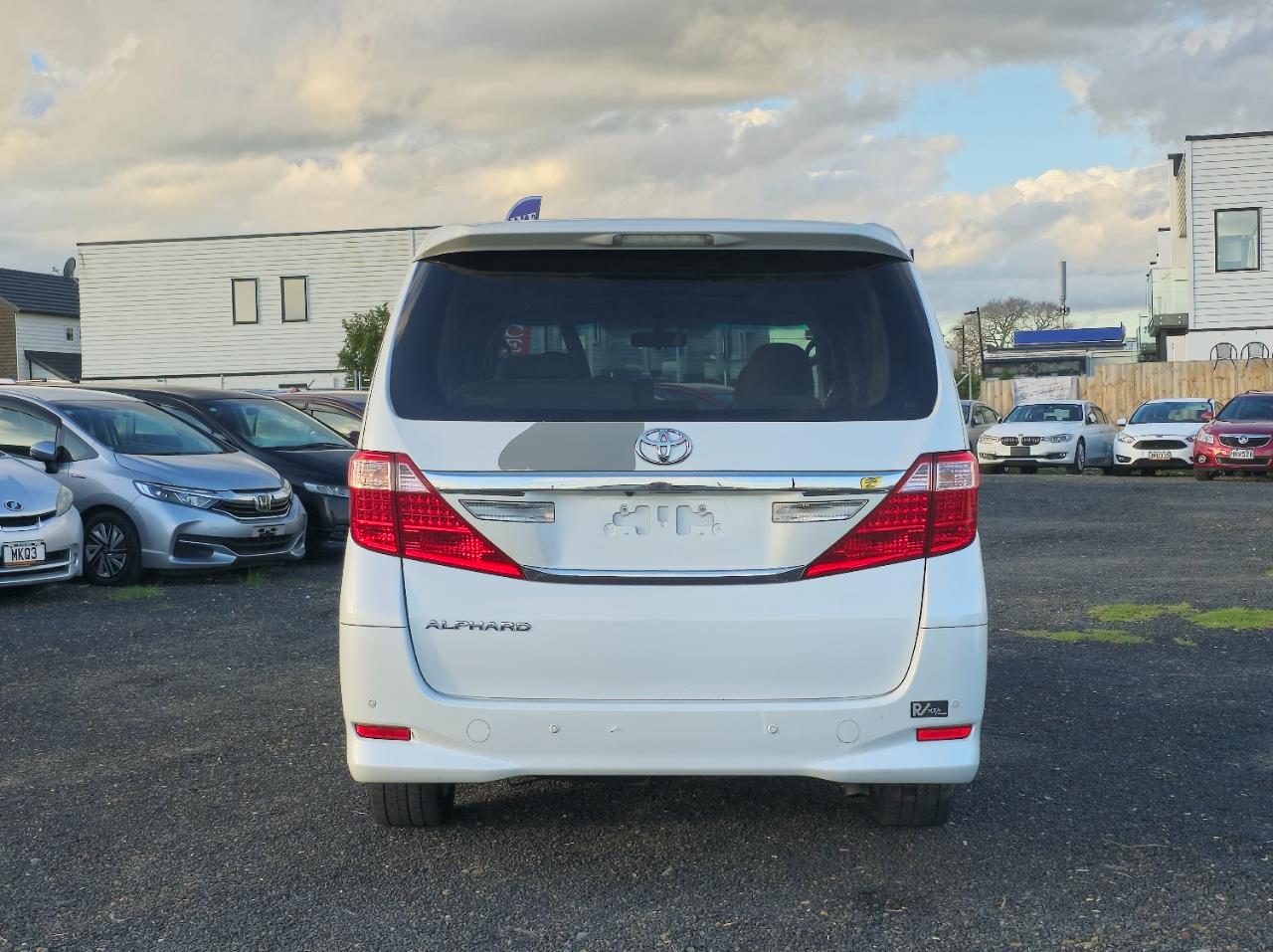 2013 Toyota ALPHARD