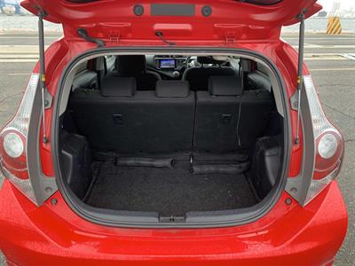 2012 Toyota Aqua - Thumbnail
