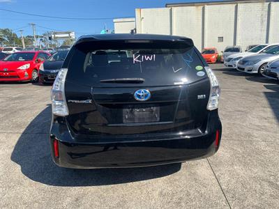 2013 Toyota Prius - Thumbnail