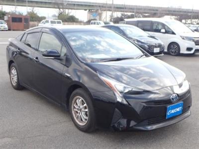 2018 Toyota Prius - Thumbnail