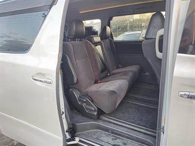2013 Toyota ALPHARD - Thumbnail