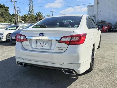 2015 Subaru Legacy - Thumbnail