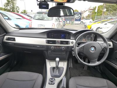 2012 BMW 320i - Thumbnail