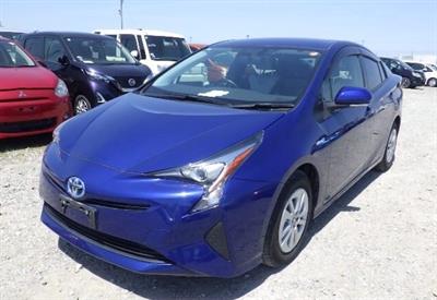 2018 Toyota Prius - Thumbnail