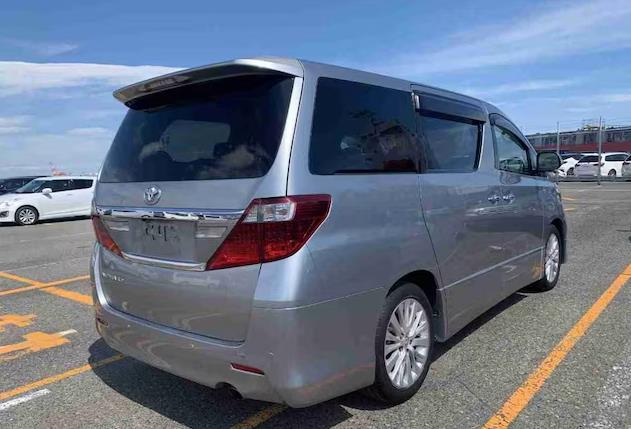 2013 Toyota ALPHARD