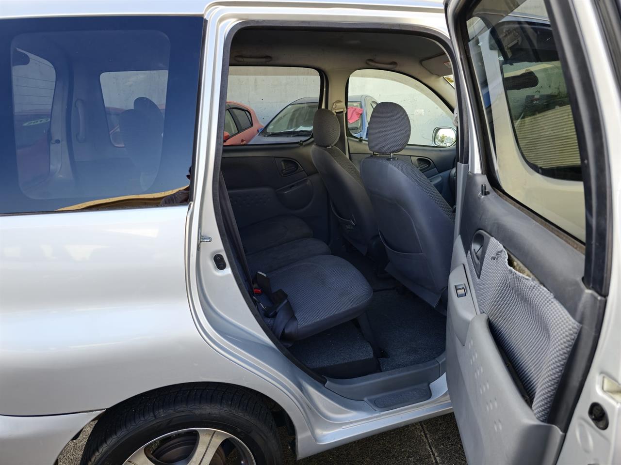 2002 Toyota FunCargo
