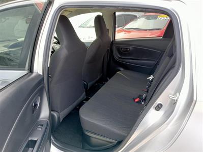 2018 Toyota Vitz - Thumbnail