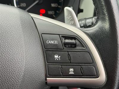 2014 Mitsubishi Outlander - Thumbnail