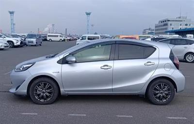 2020 Toyota Aqua - Thumbnail