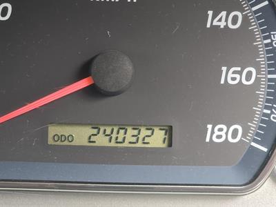 2004 Toyota ALPHARD - Thumbnail