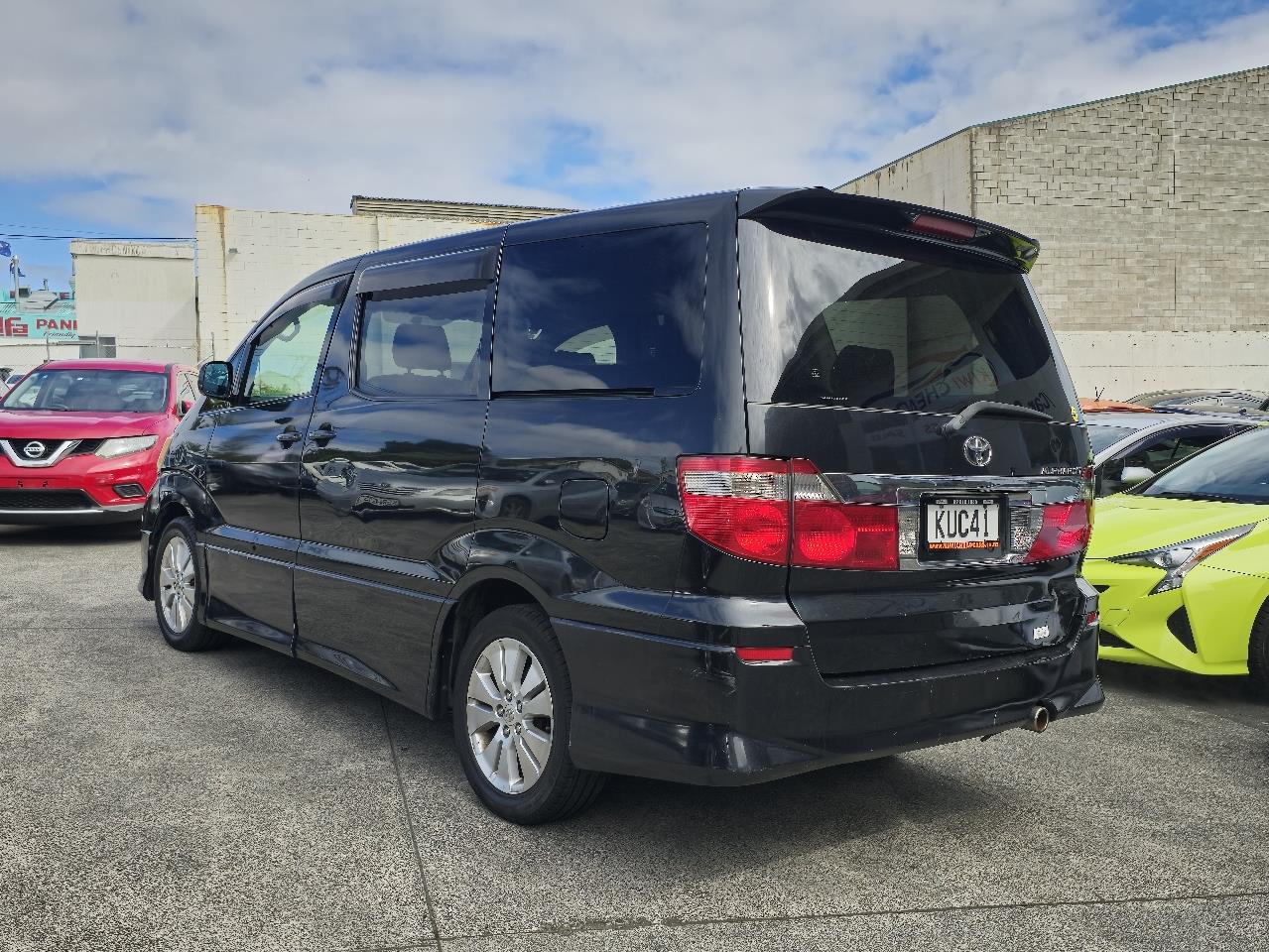 2004 Toyota ALPHARD