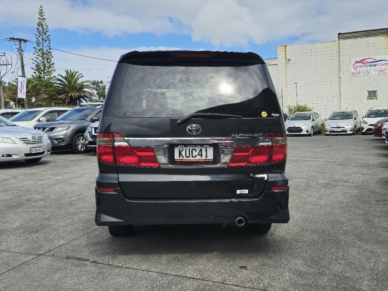 2004 Toyota ALPHARD