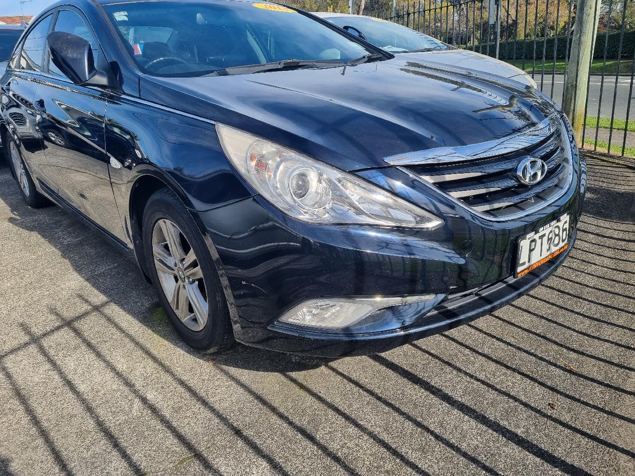 2013 HYUNDAI I45