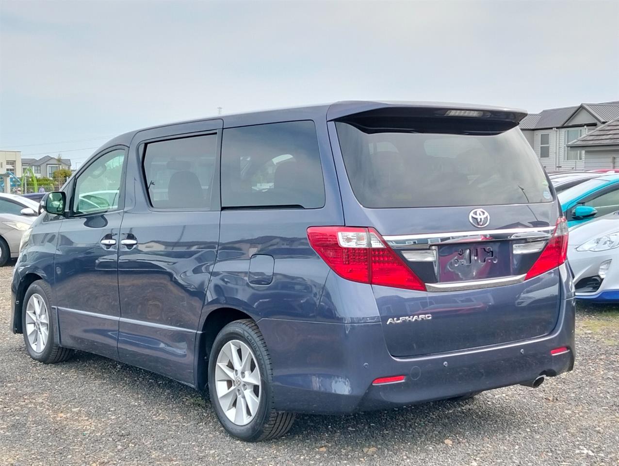 2013 Toyota ALPHARD