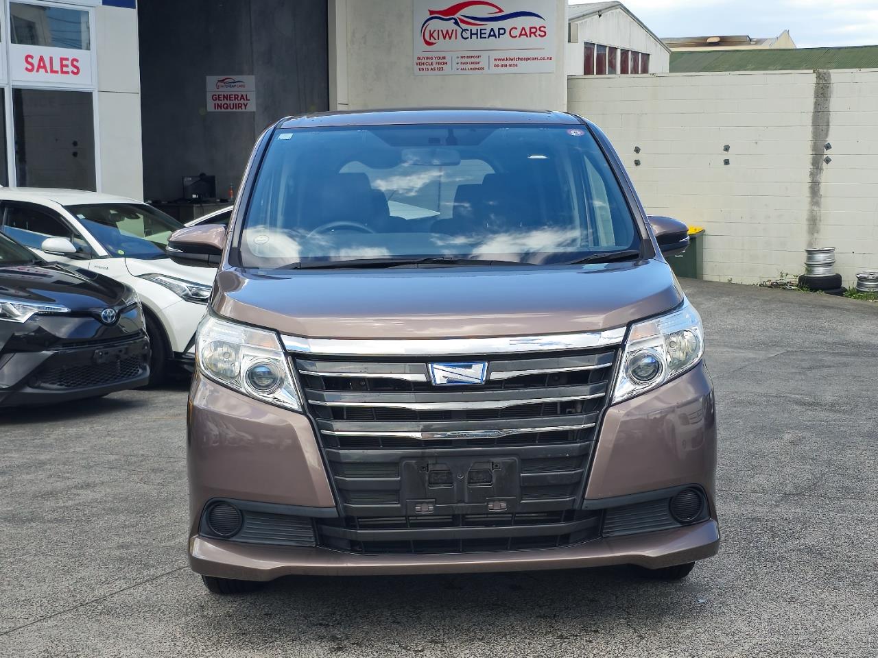 2014 Toyota Noah