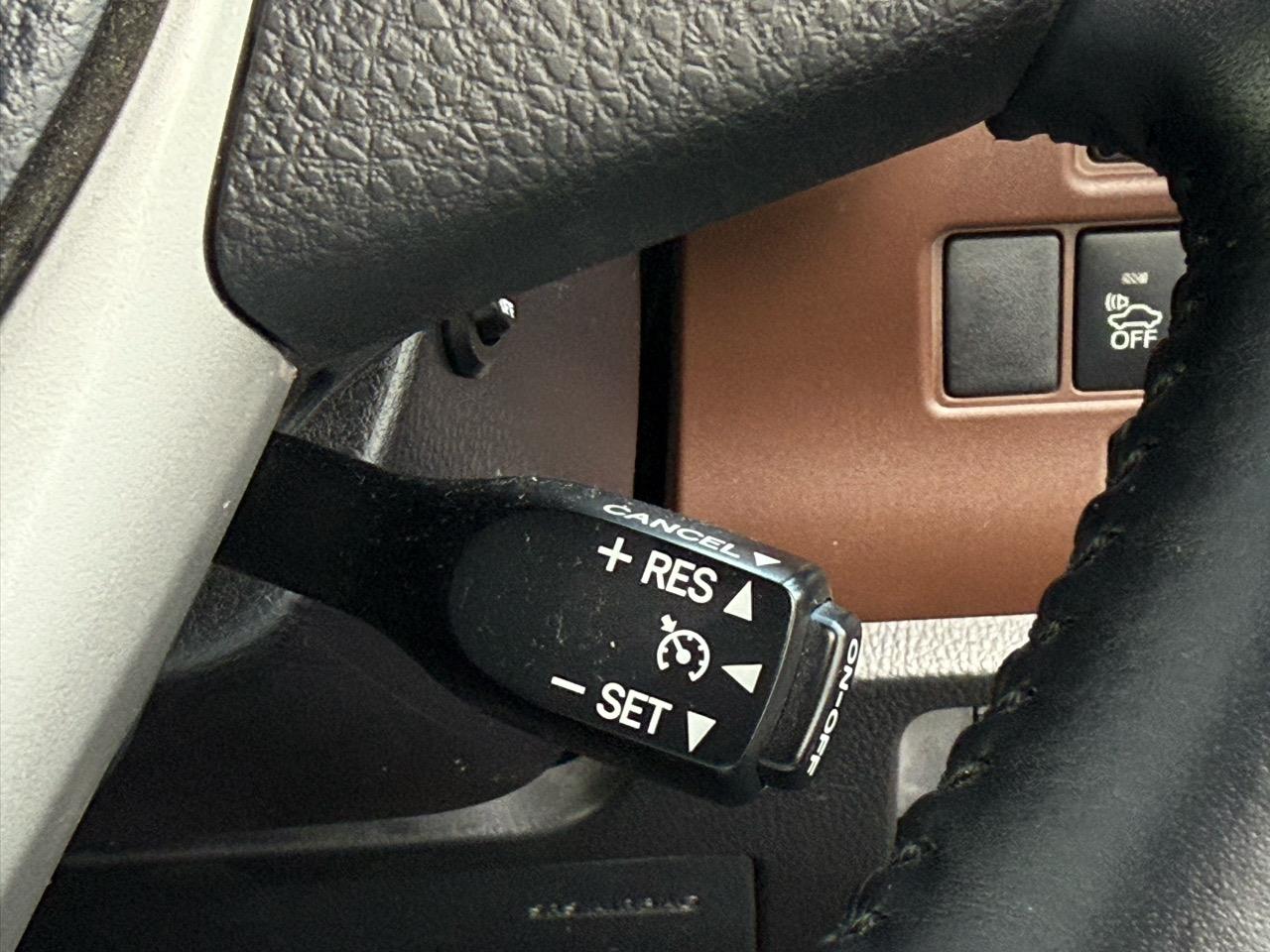 2015 Toyota ESQUIRE