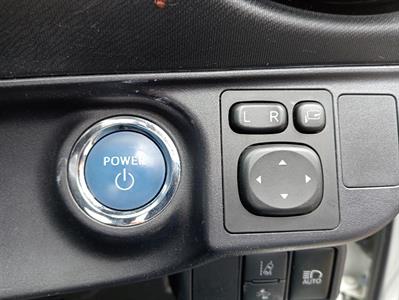 2016 Toyota Aqua - Thumbnail