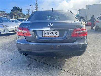 2010 Mercedes-Benz E250 - Thumbnail
