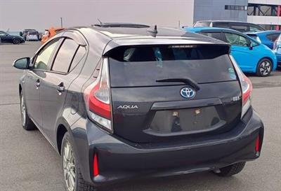 2018 Toyota Aqua - Thumbnail