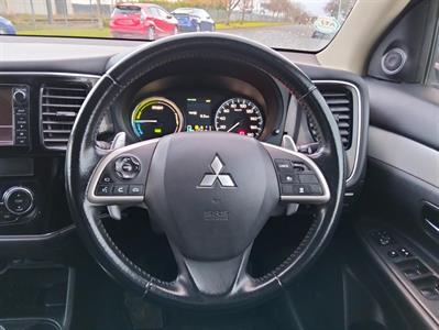 2013 Mitsubishi Outlander - Thumbnail