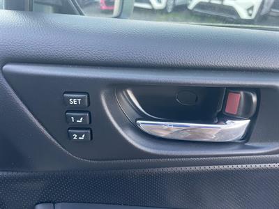 2015 Subaru Legacy - Thumbnail