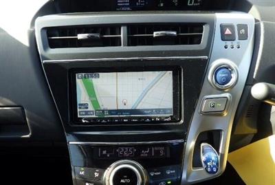 2015 Toyota Prius - Thumbnail