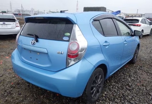 2013 Toyota Aqua