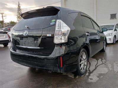 2012 Toyota Prius - Thumbnail
