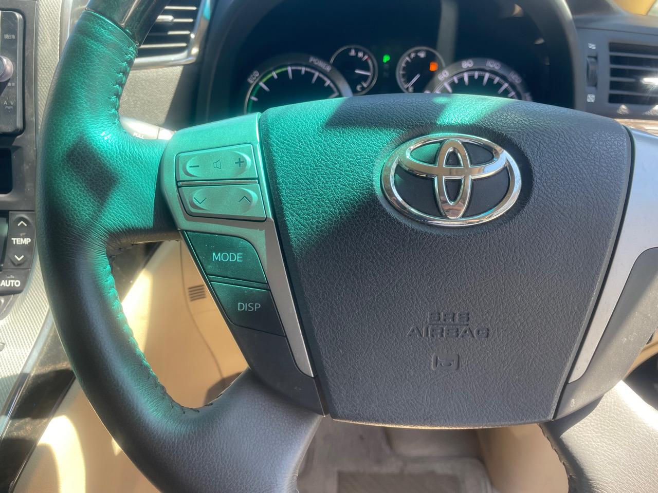 2013 Toyota Vellfire