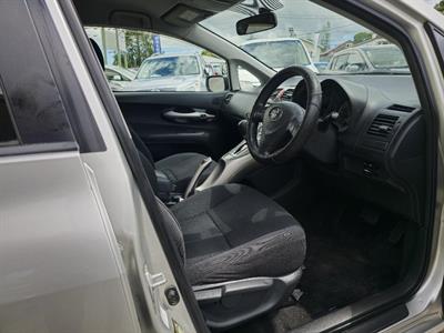 2009 Toyota Auris - Thumbnail