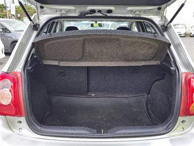 2009 Toyota Auris - Thumbnail